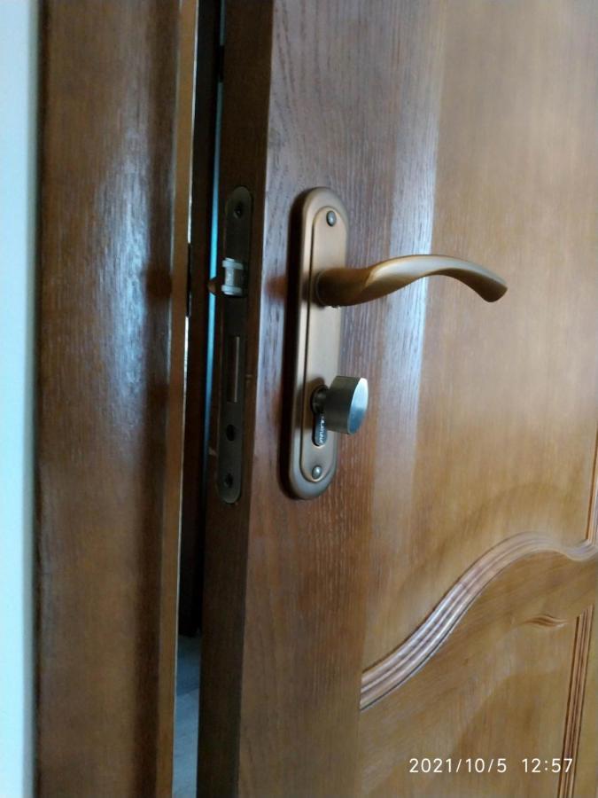 Nestg Guest House Pilipets Ngoại thất bức ảnh