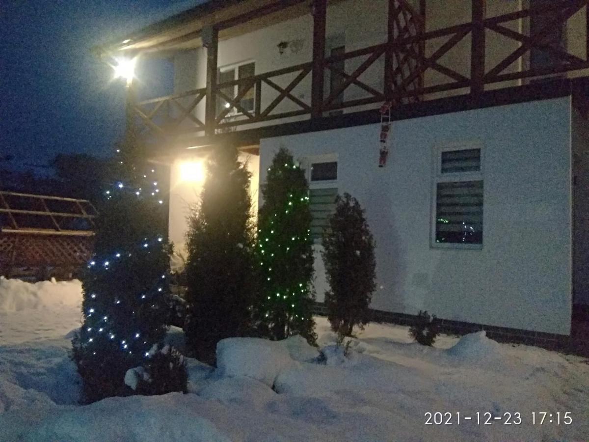 Nestg Guest House Pilipets Ngoại thất bức ảnh