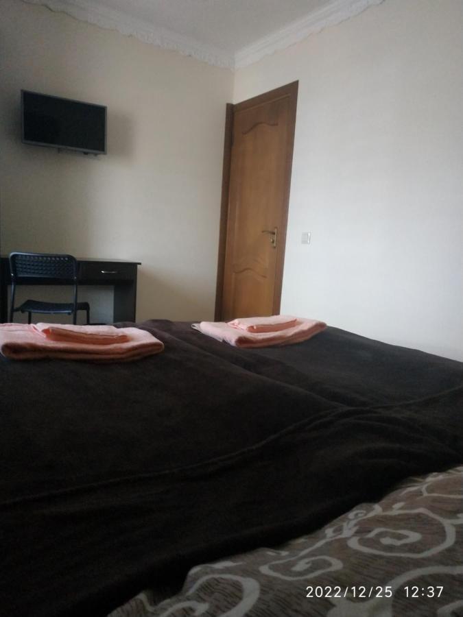 Nestg Guest House Pilipets Ngoại thất bức ảnh